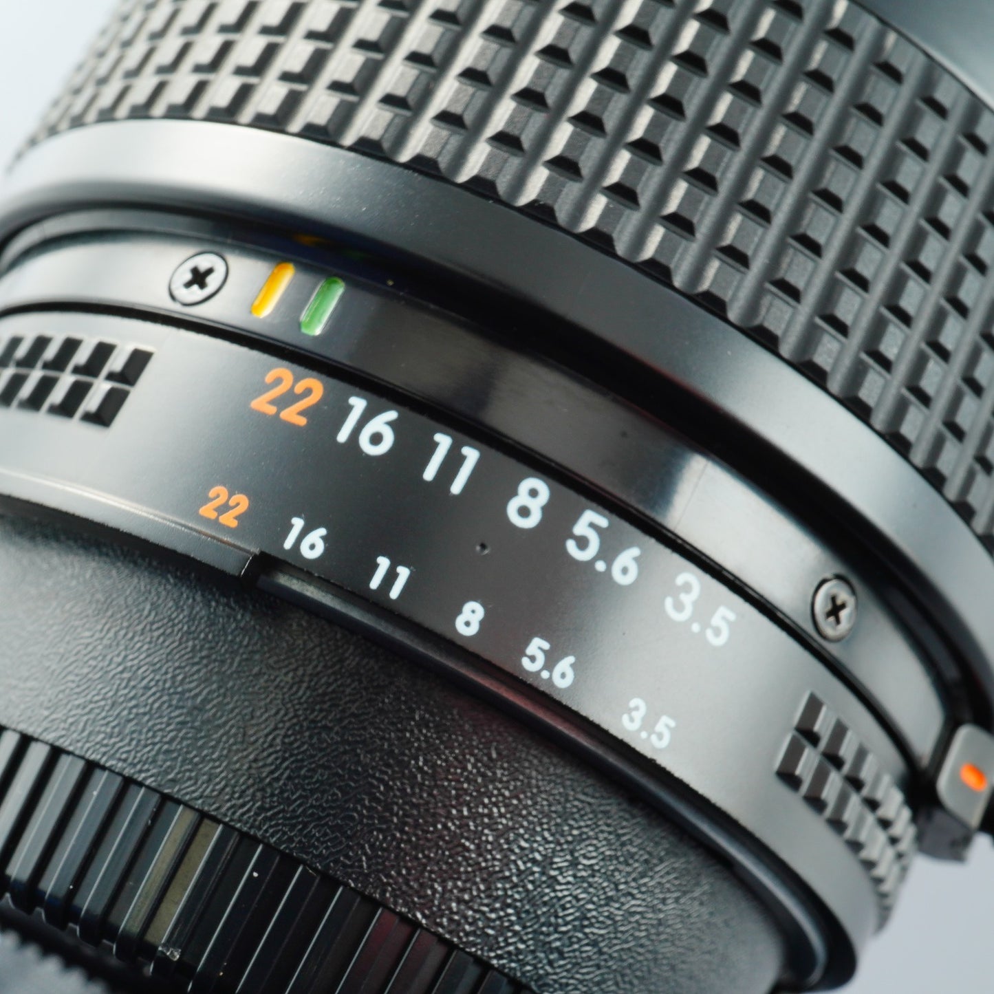 Nikon AF Nikkor 35-105mm F/3.5-4.5  ズームレンズ