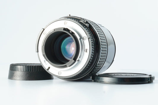 Nikon AF Nikkor 28-85mm f/3.5-4.5  ズームレンズ