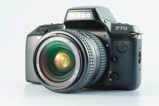Nikon F70 (N70) + AF NIKKOR 28-70mm F/3.5-4.5 D AF フィルム一眼レフカメラ