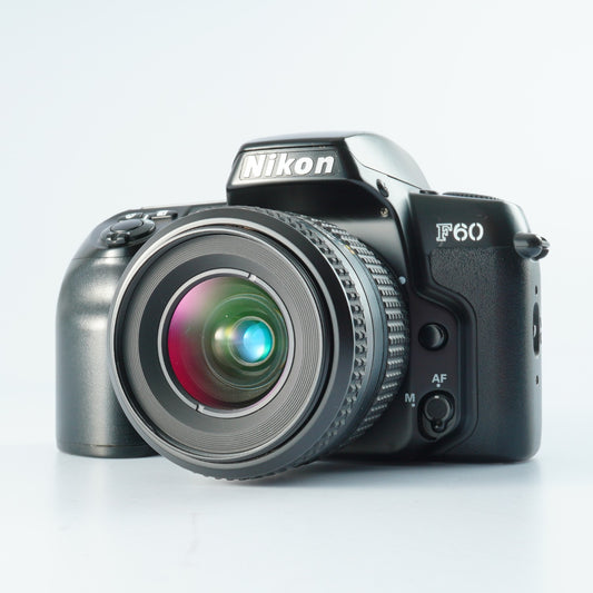 Nikon F60 (N60) + AF Nikkor 35-80mm F/4-5.6D + SB-24  AF フィルム一眼レフカメラ