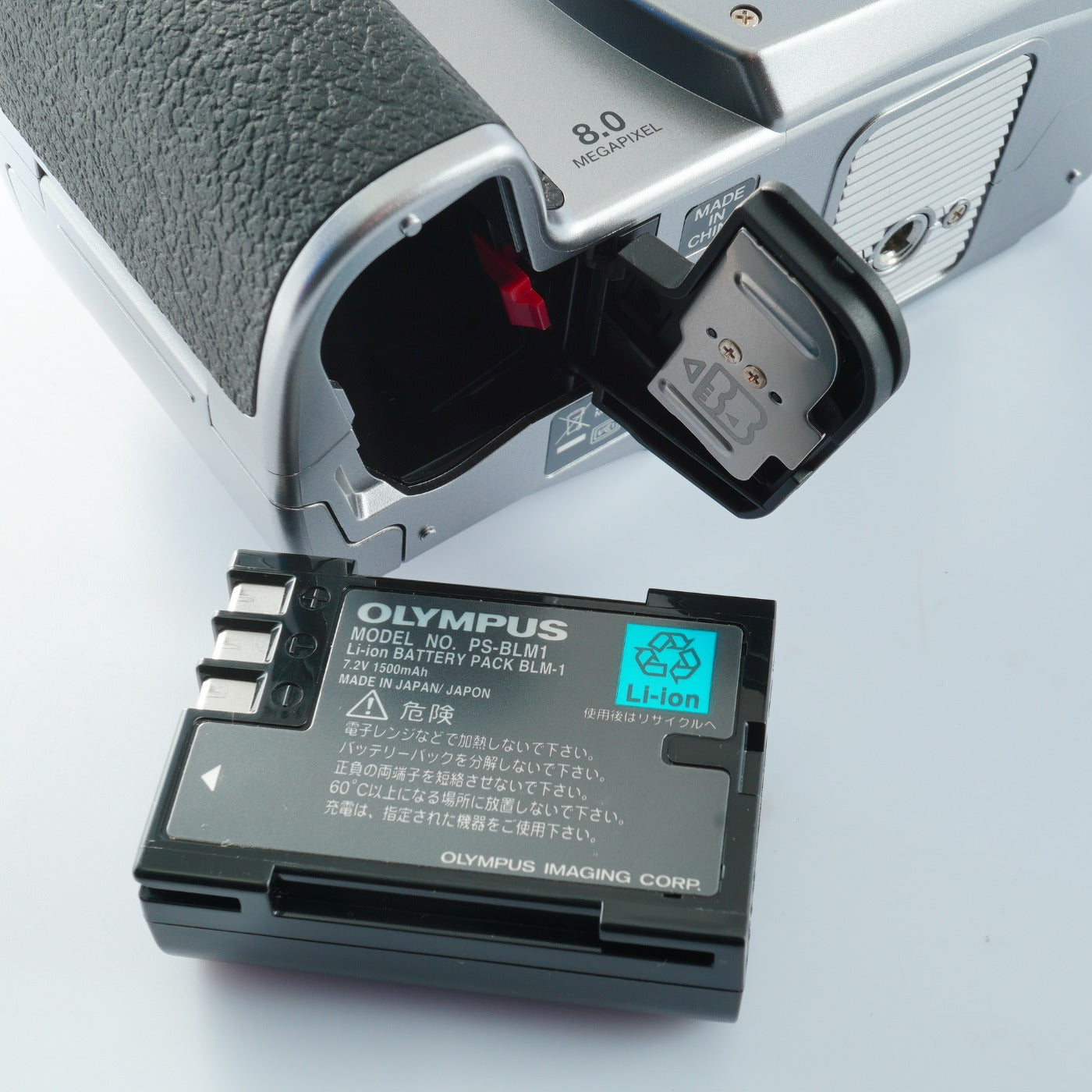 OLYMPUS E-500 8.0MP CCD for Four Thirds デジタル一眼レフカメラ