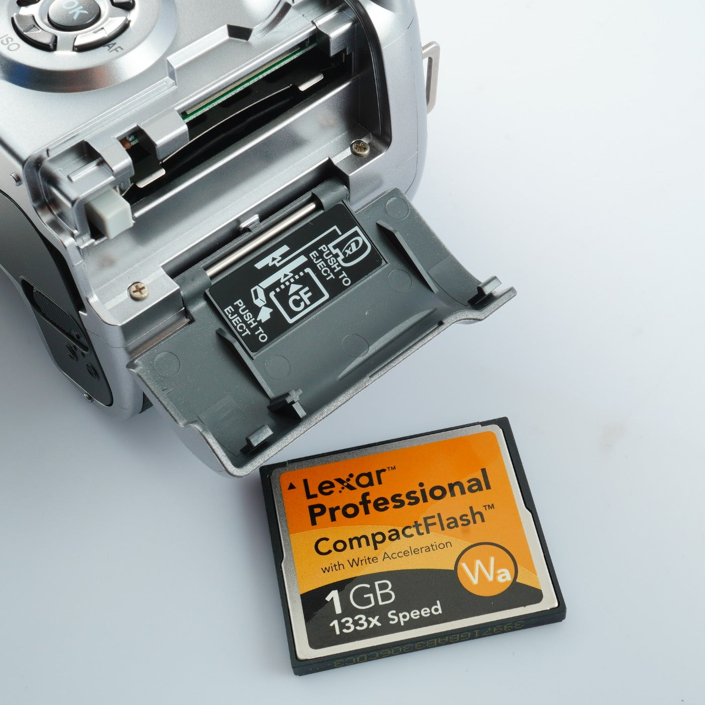 OLYMPUS E-500 8.0MP CCD for Four Thirds デジタル一眼レフカメラ