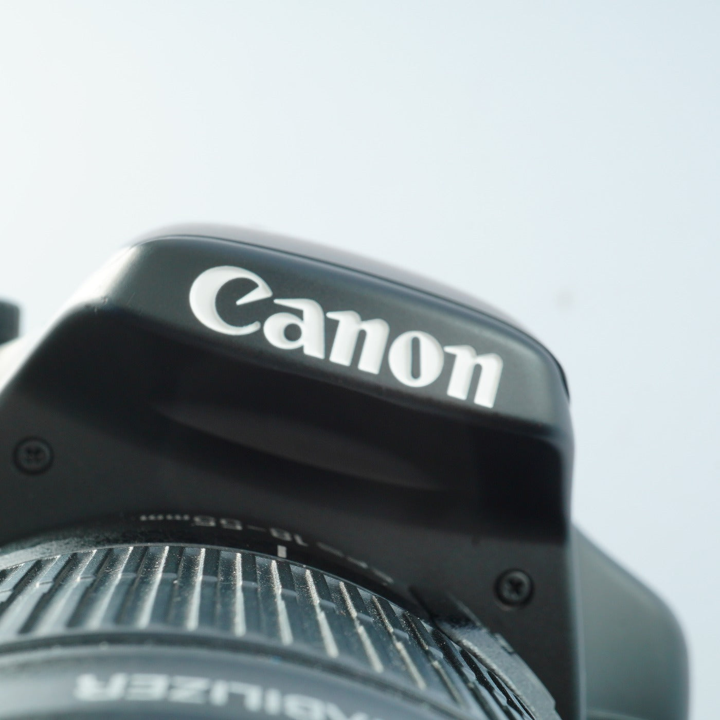 Canon EOS Kiss X2 (Rebel XSi) + EF-S 18-55mm F3.5-5.6 IS + SD 2GB デジタル一眼レフカメラ