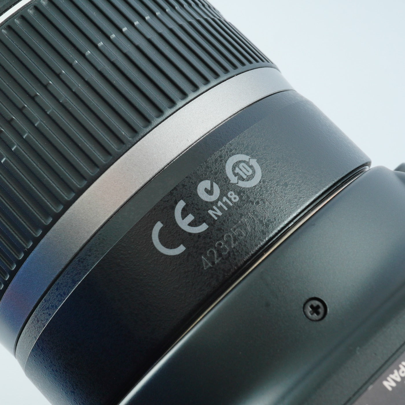 Canon EOS Kiss X2 (Rebel XSi) + EF-S 18-55mm F3.5-5.6 IS + SD 2GB デジタル一眼レフカメラ