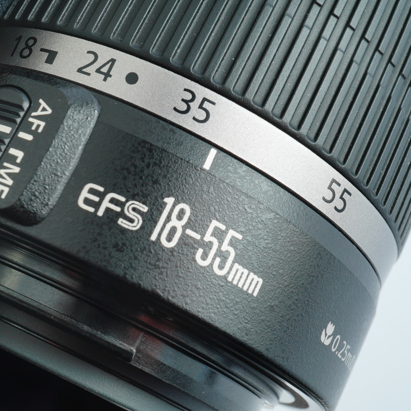 Canon EOS Kiss X2 (Rebel XSi) + EF-S 18-55mm F3.5-5.6 IS + SD 2GB デジタル一眼レフカメラ