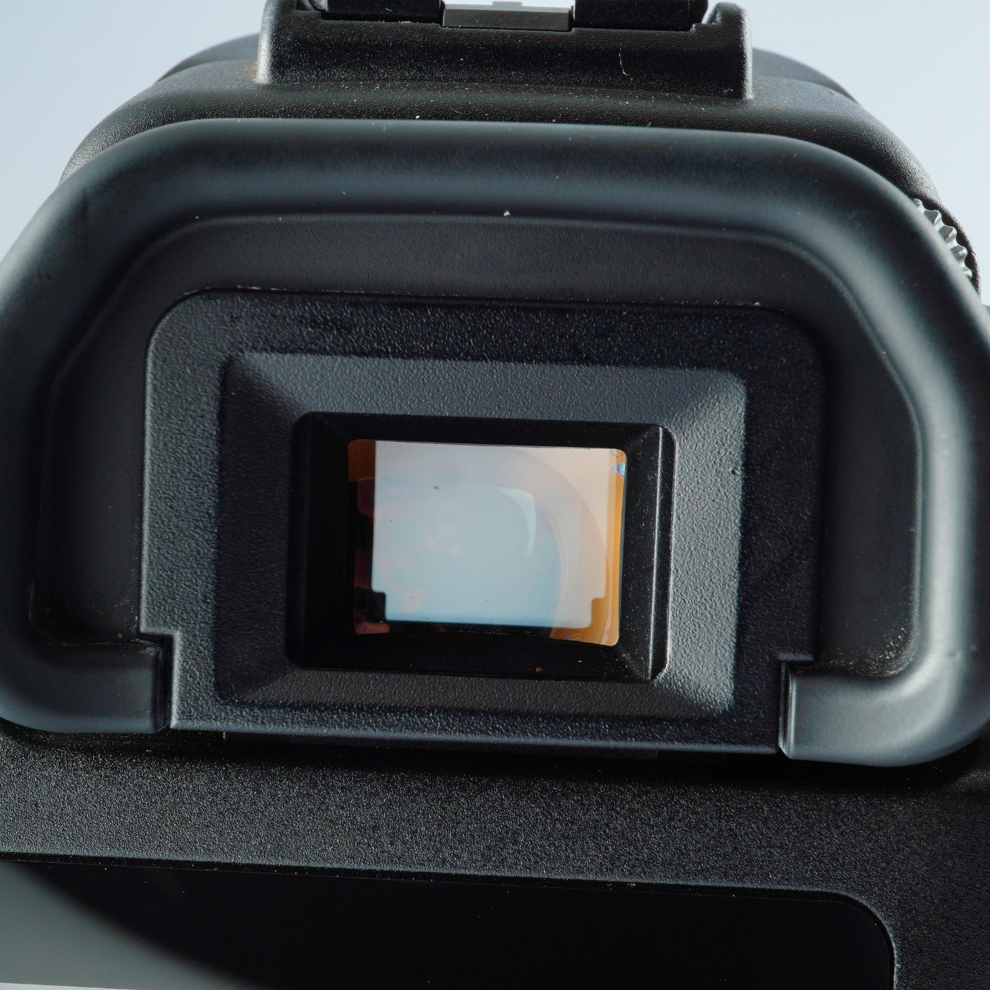 Canon EOS 20D + EF-S 18-55mm F/3.5-5.6Ⅱ USM + BG-E2 + CF 1GB デジタル一眼レフカメラ
