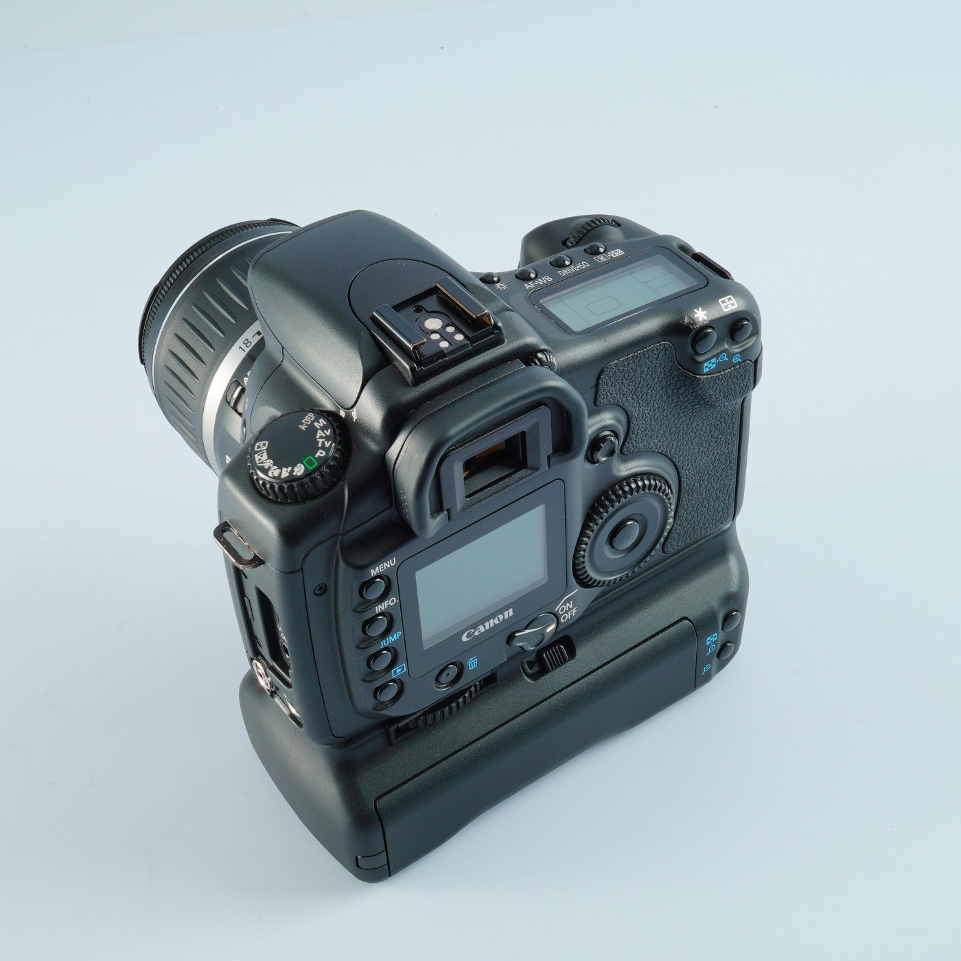 Canon EOS 20D + EF-S 18-55mm F/3.5-5.6Ⅱ USM + BG-E2 + CF 1GB デジタル一眼レフカメラ