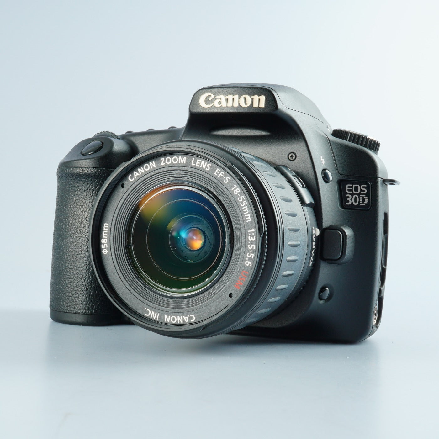 Canon EOS 30D + EF-S 18-55mm F/3.5-5.6 USM + CF 2GB デジタル一眼レフカメラ