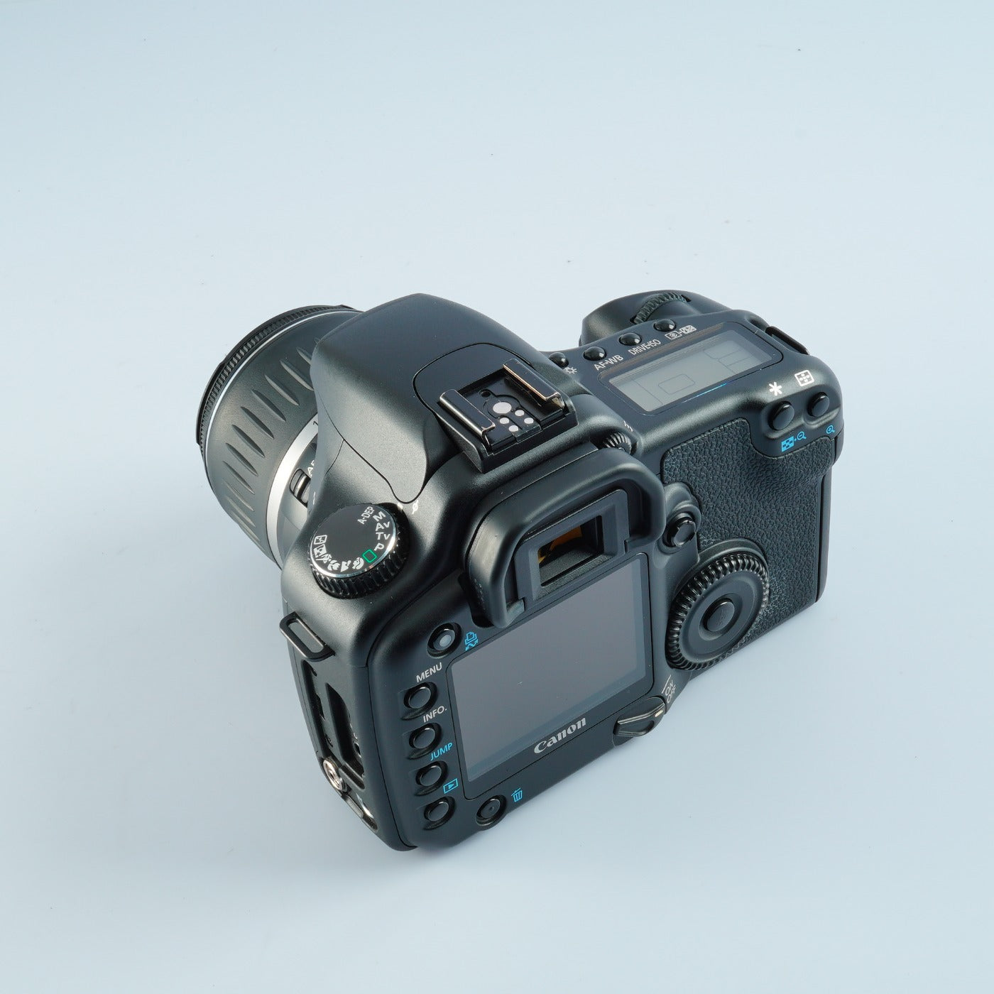 Canon EOS 30D + EF-S 18-55mm F/3.5-5.6 USM + CF 2GB デジタル一眼レフカメラ