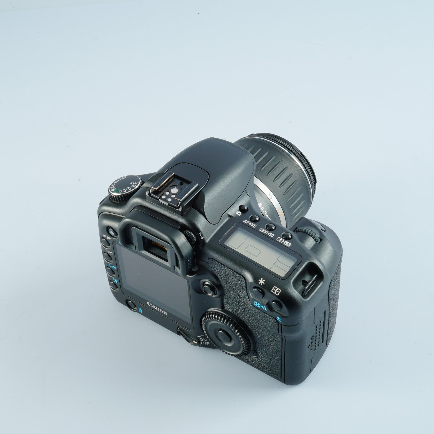 Canon EOS 30D + EF-S 18-55mm F/3.5-5.6 USM + CF 2GB デジタル一眼レフカメラ