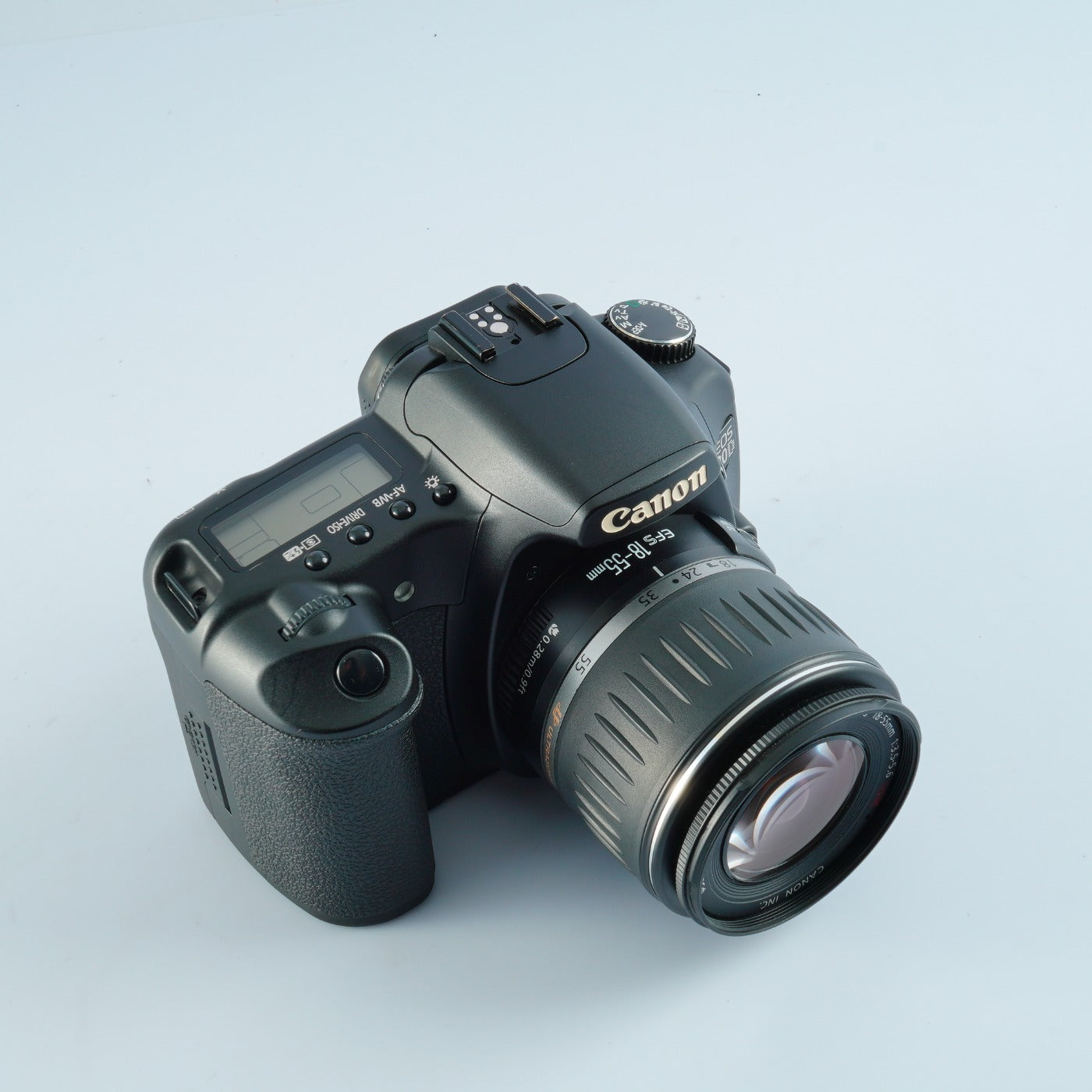Canon EOS 30D + EF-S 18-55mm F/3.5-5.6 USM + CF 2GB デジタル一眼レフカメラ