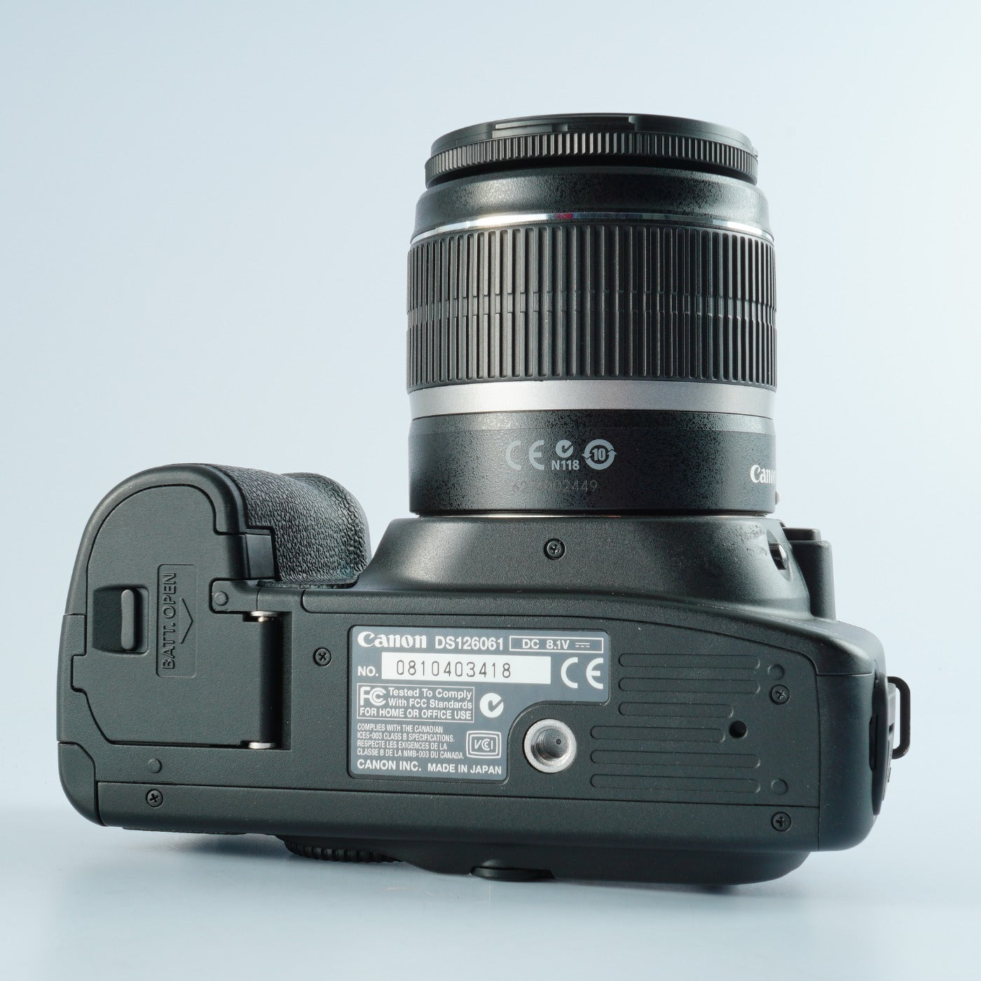 Canon EOS 20D + EF-S 18-55mm F/3.5-5.6 IS + CF 1GB デジタル一眼レフカメラ