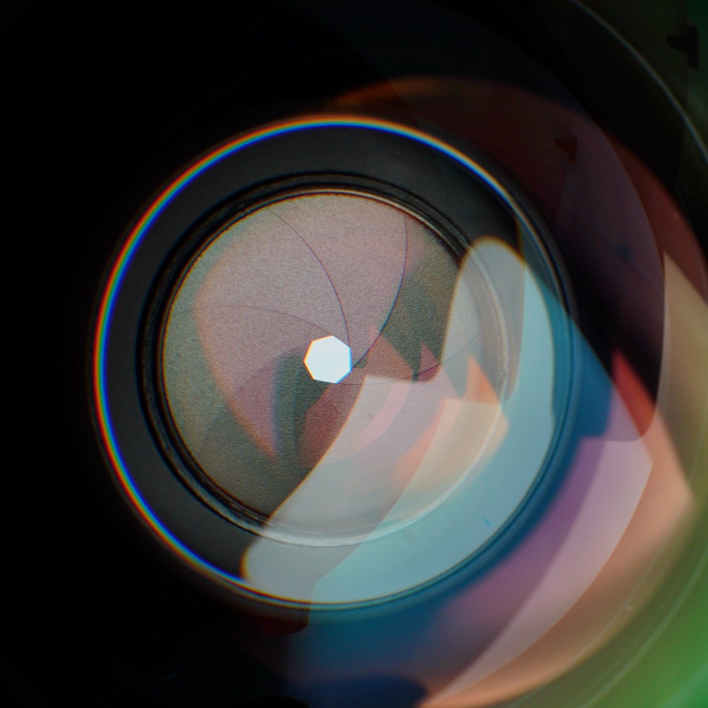 MINOLTA AF 24-50mm F/4 ズームレンズ