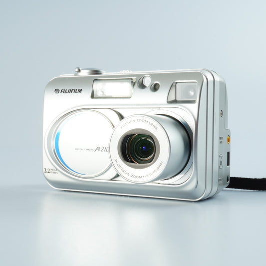FUJIFILM FinePix A210 + XD 64MB コンパクトデジタルカメラ