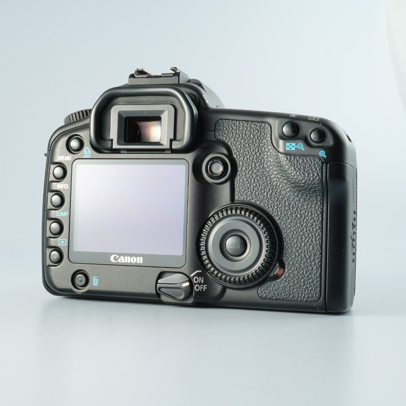 Canon EOS 30D + EF-S 18-55mm F/3.5-5.6 USM デジタル一眼レフカメラ