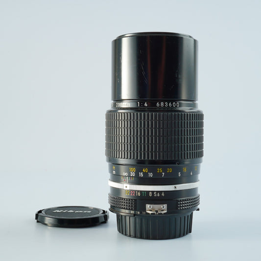 Nikon Ai Nikkor 200mm F/4  単焦点レンズ