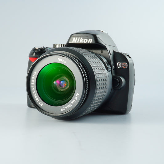 Nikon D60 + AF-S DX NIKKOR 18-55mm F/3.5-5.6 G ED デジタル一眼レフカメラ