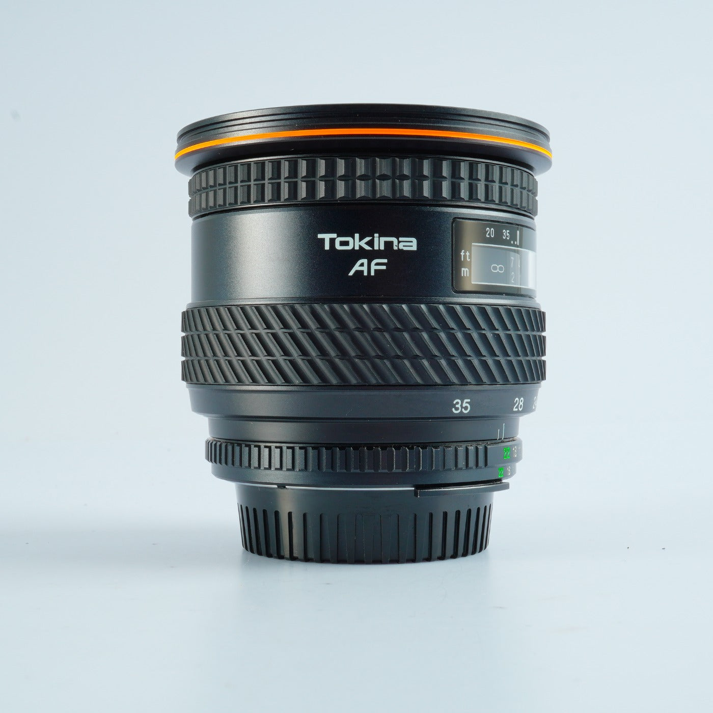 Tokina AF 20-35mm F/3.5-4.5  (Nikon F用) ズームレンズ