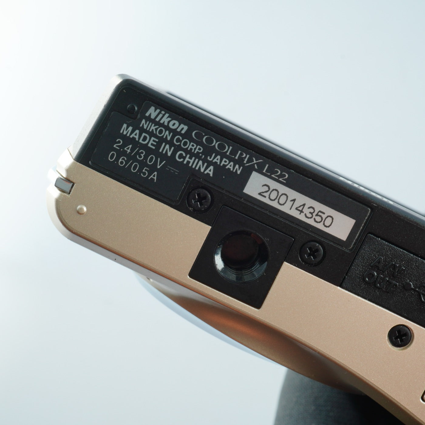 Nikon Coolpix L22 + SD 2GB コンパクトデジタルカメラ