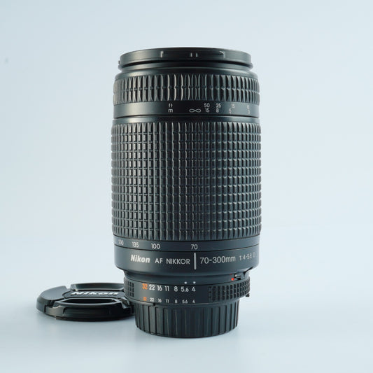 Nikon AF Nikkor 70-300mm F4-5.6 D ズームレンズ