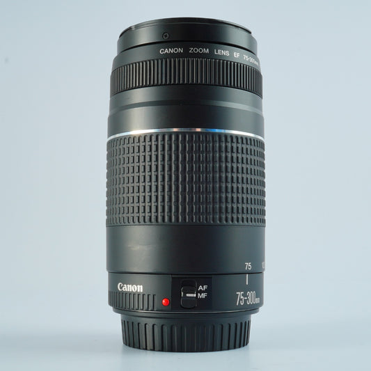 Canon EF 75-300mm F/4-5.6 Ⅲ ズームレンズ