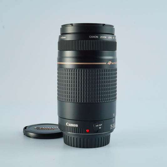 Canon EF 75-300mm F/4-5.6 II ズームレンズ