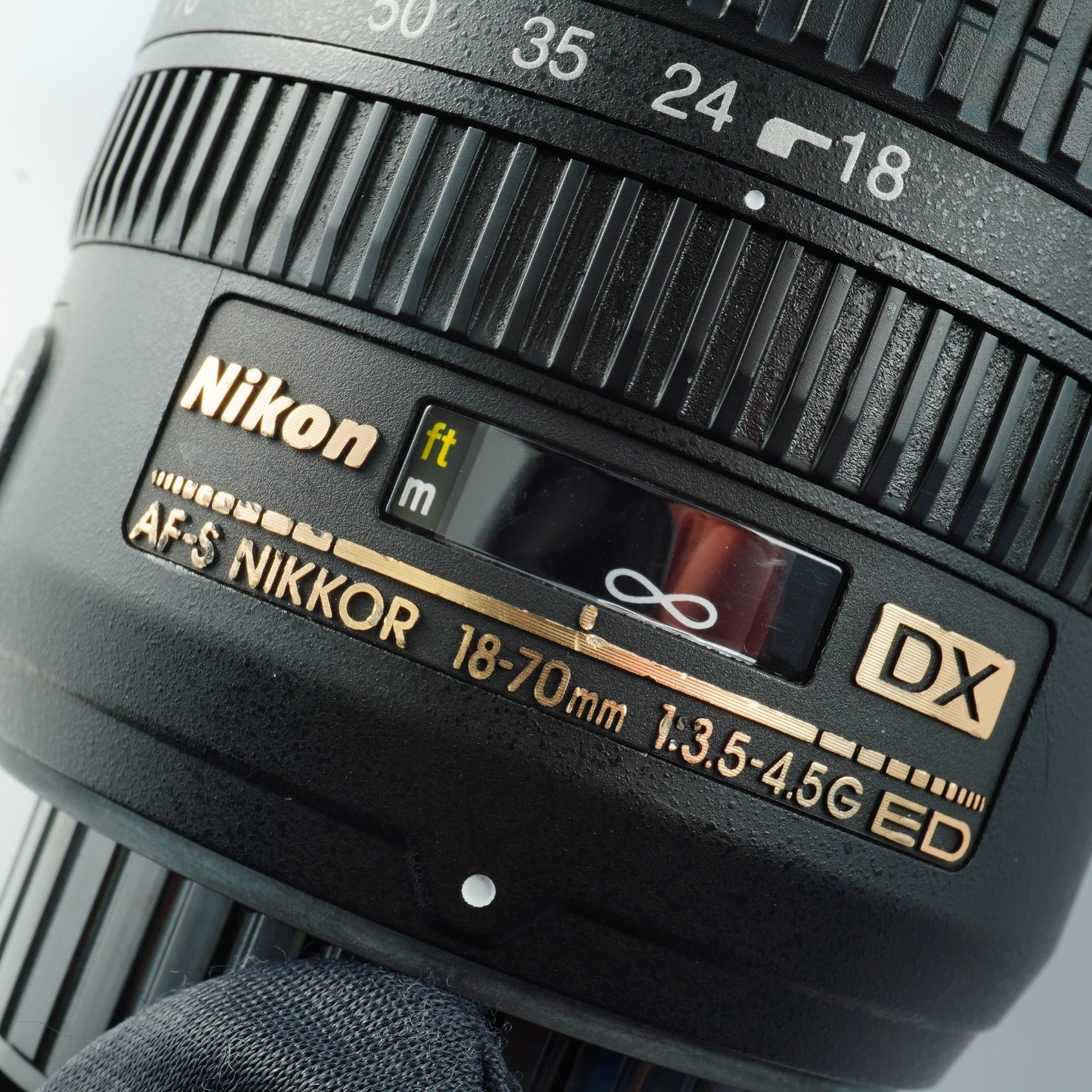 Nikon AF-S DX NIKKOR 18-70mm F/3.5-4.5 G ED  ズームレンズ