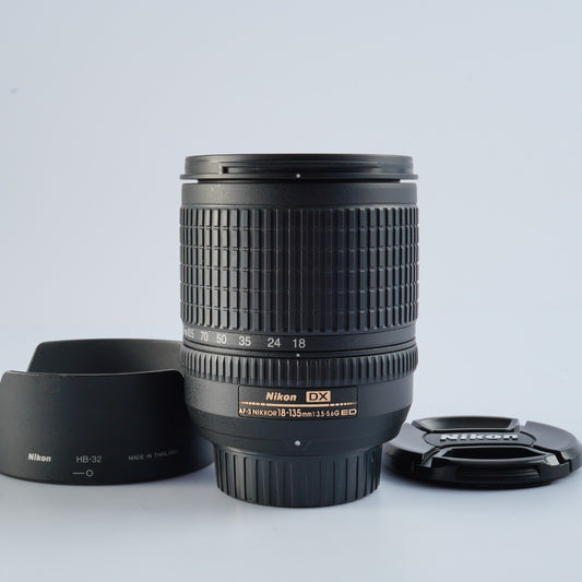Nikon AF-S DX NIkkor 18-135mm F/3.5-5.6 G ED  ズームレンズ