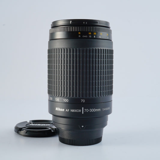 Nikon AF NIKKOR 70-300mm f/4-5.6 G  ズームレンズ