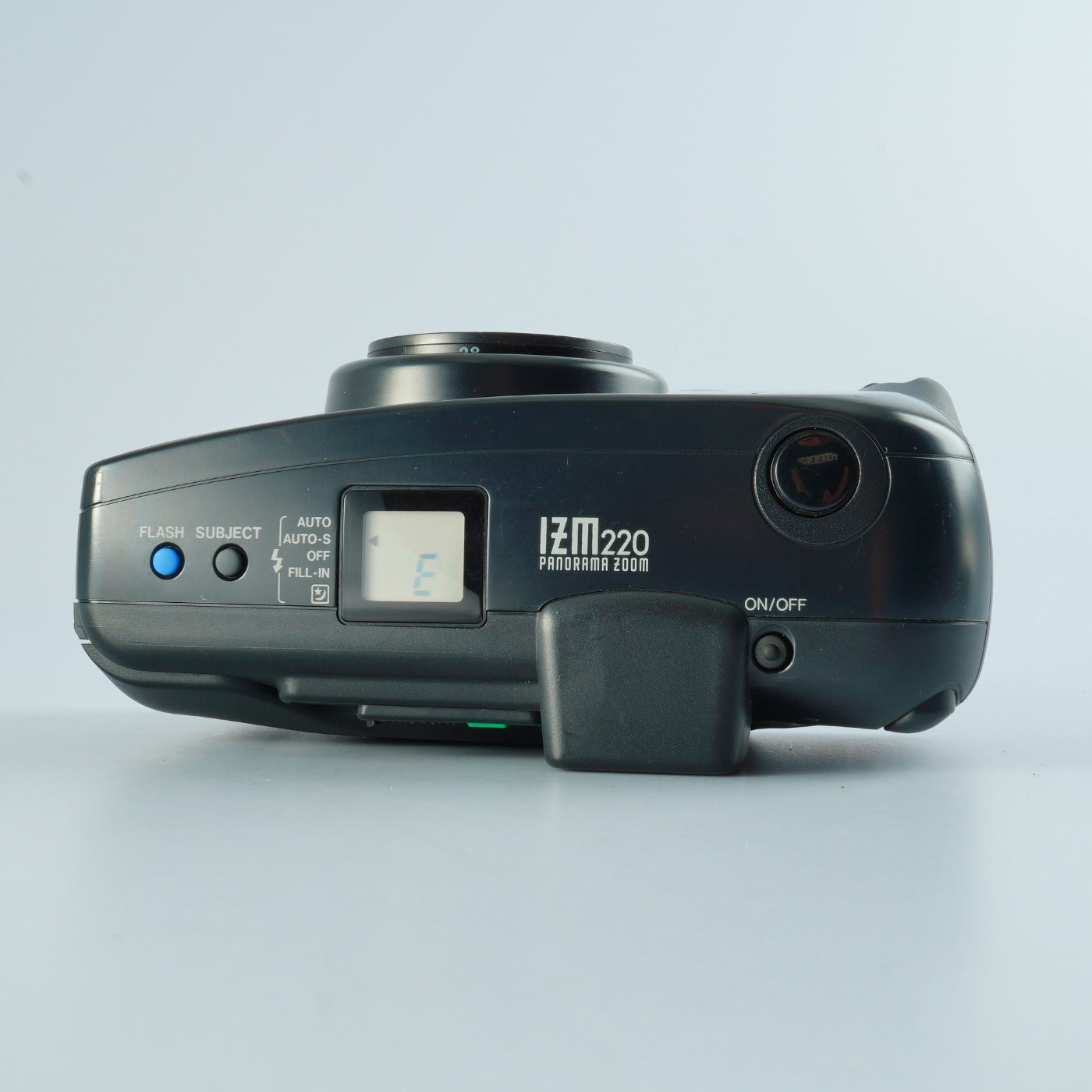 OLYMPUS IZM 220 コンパクトフィルムカメラ