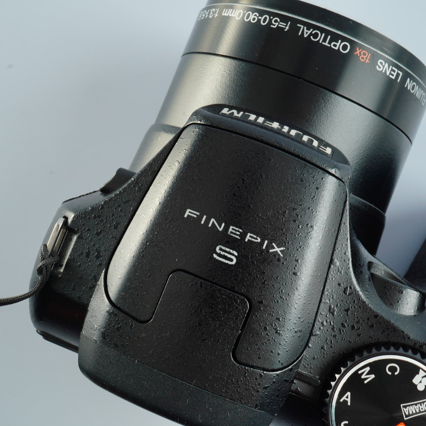 FUJIFILM Finiepix S2500HD + SD 2GB コンパクトデジタルカメラ