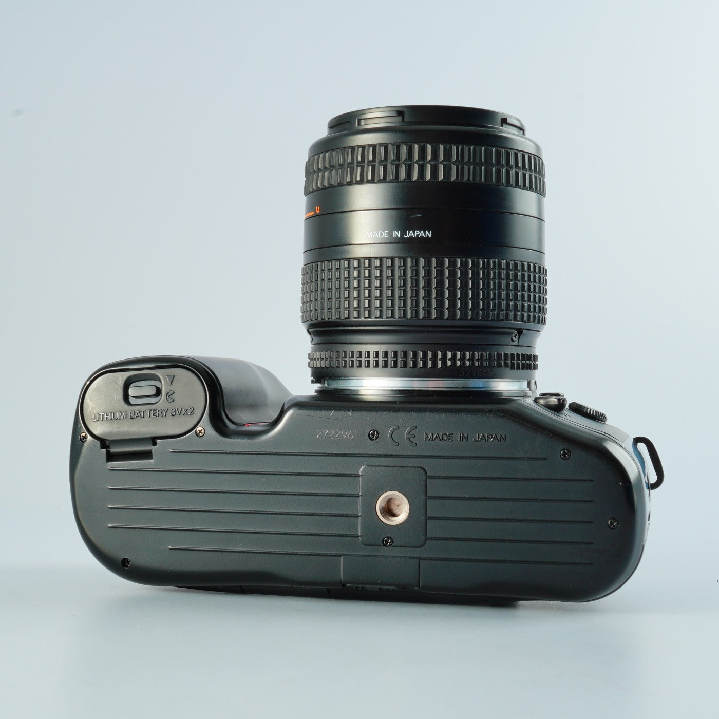 Nikon F70 (N70) + AF NIKKOR 28-70mm F/3.5-4.5 D AF フィルム一眼レフカメラ