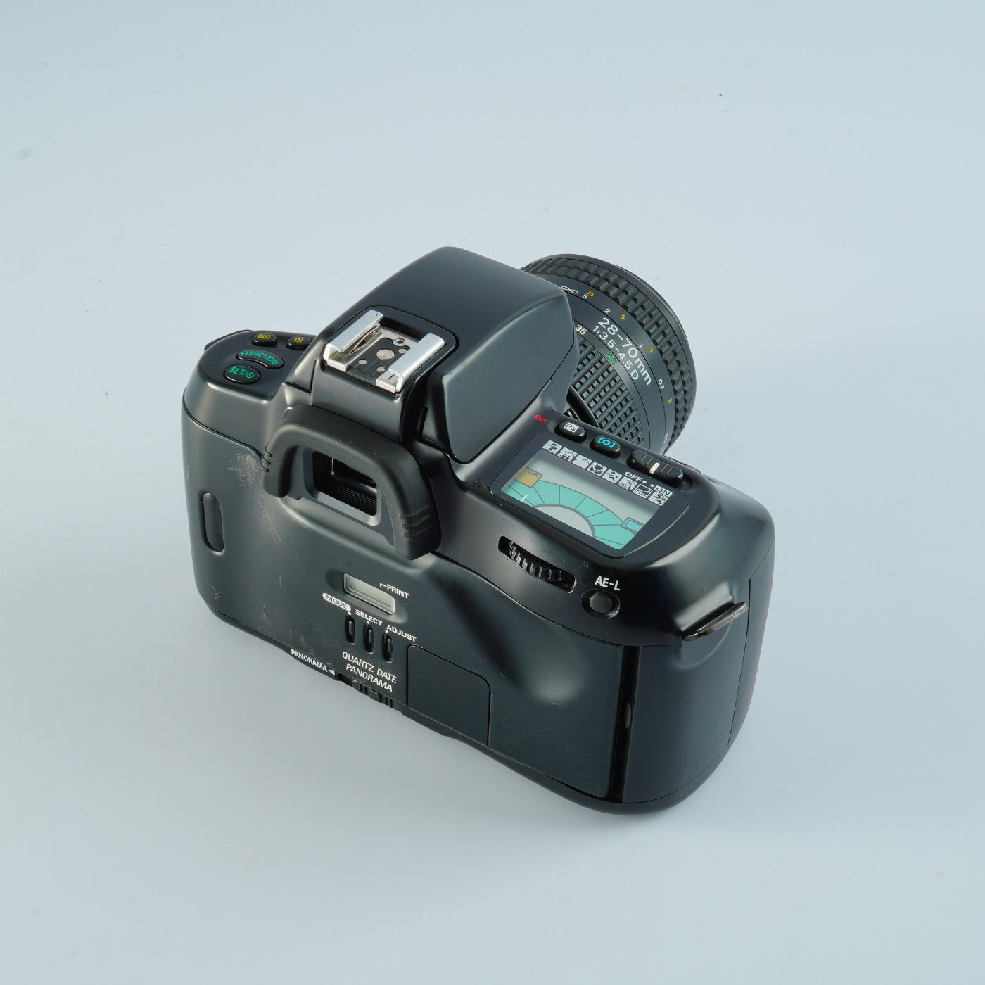 Nikon F70 (N70) + AF NIKKOR 28-70mm F/3.5-4.5 D AF フィルム一眼レフカメラ
