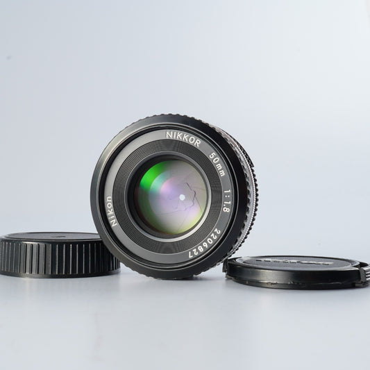 Nikon NIKKOR 50mm f/1.8 Ai-S  単焦点レンズ