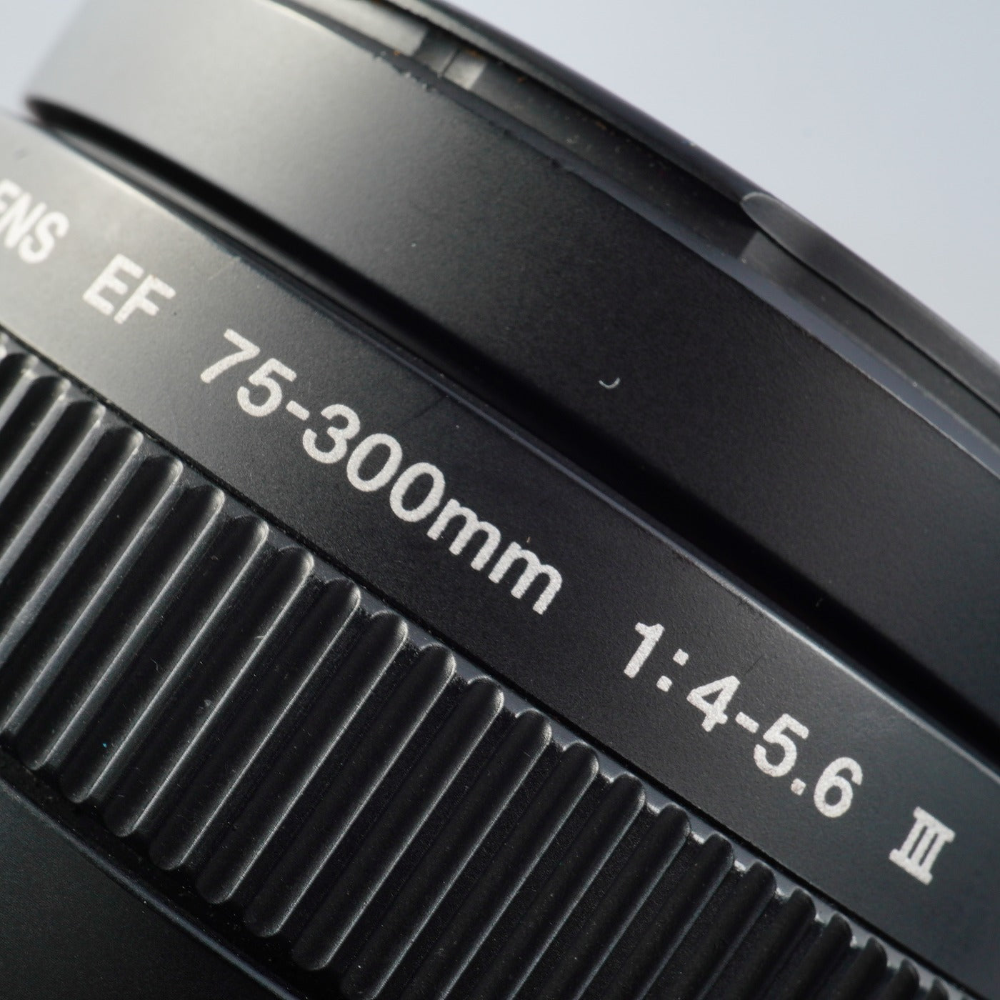 Canon EF 75-300mm F/4-5.6 Ⅲ  ズームレンズ