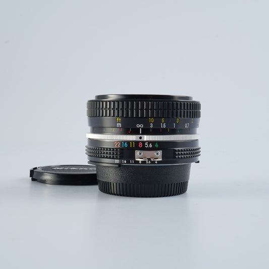 Nikon Ai Nikkor 20mm F/4  単焦点レンズ