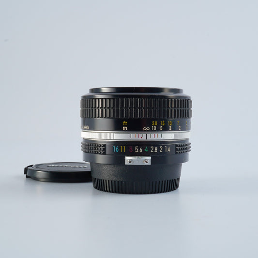 Nikon New Nikkor 50mm f/1.4 非Ai  単焦点レンズ