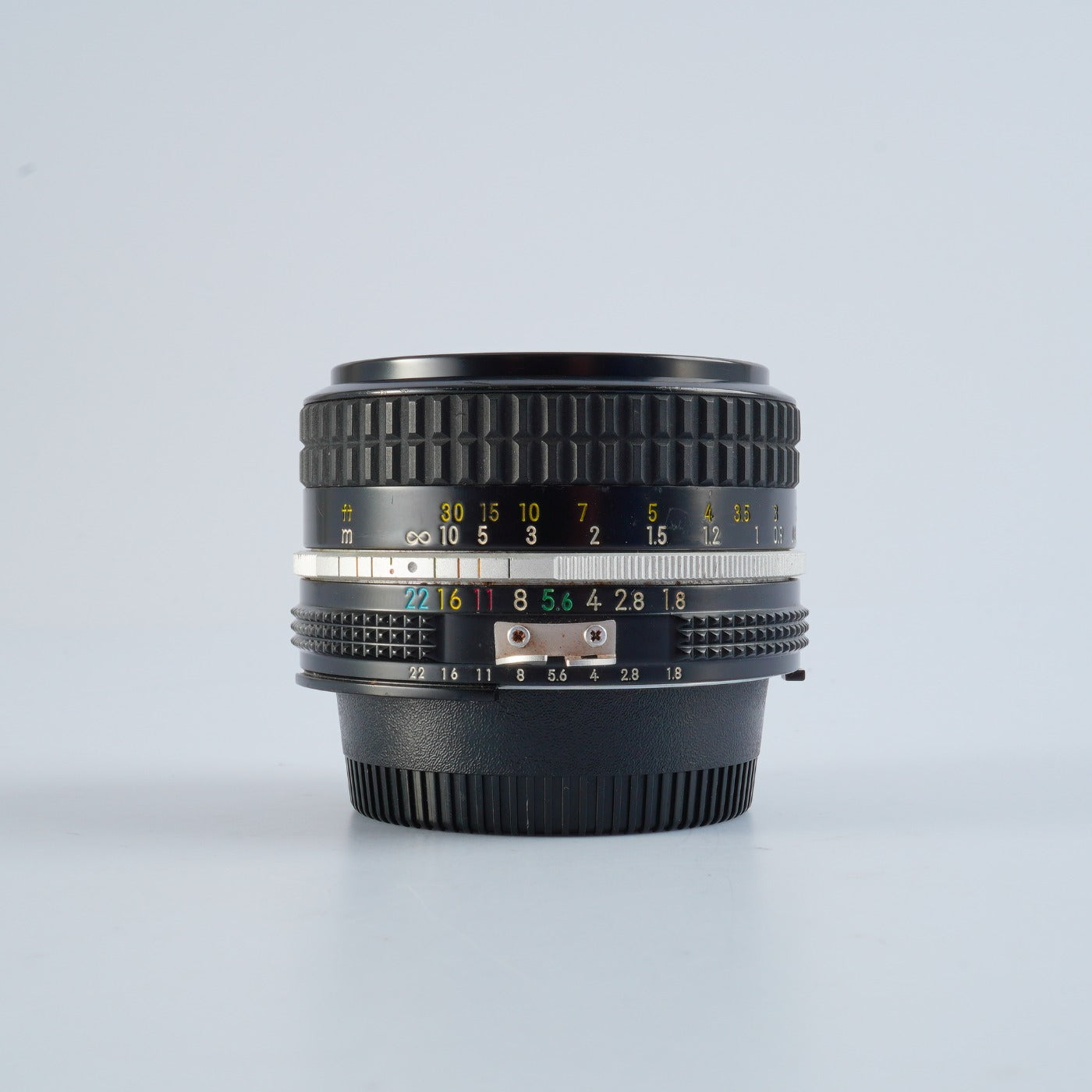 Nikon Ai Nikkor 50mm F/1.8  単焦点レンズ