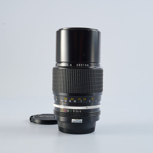 Nikon Nikkor 200mm F/4 非Ai   単焦点レンズ