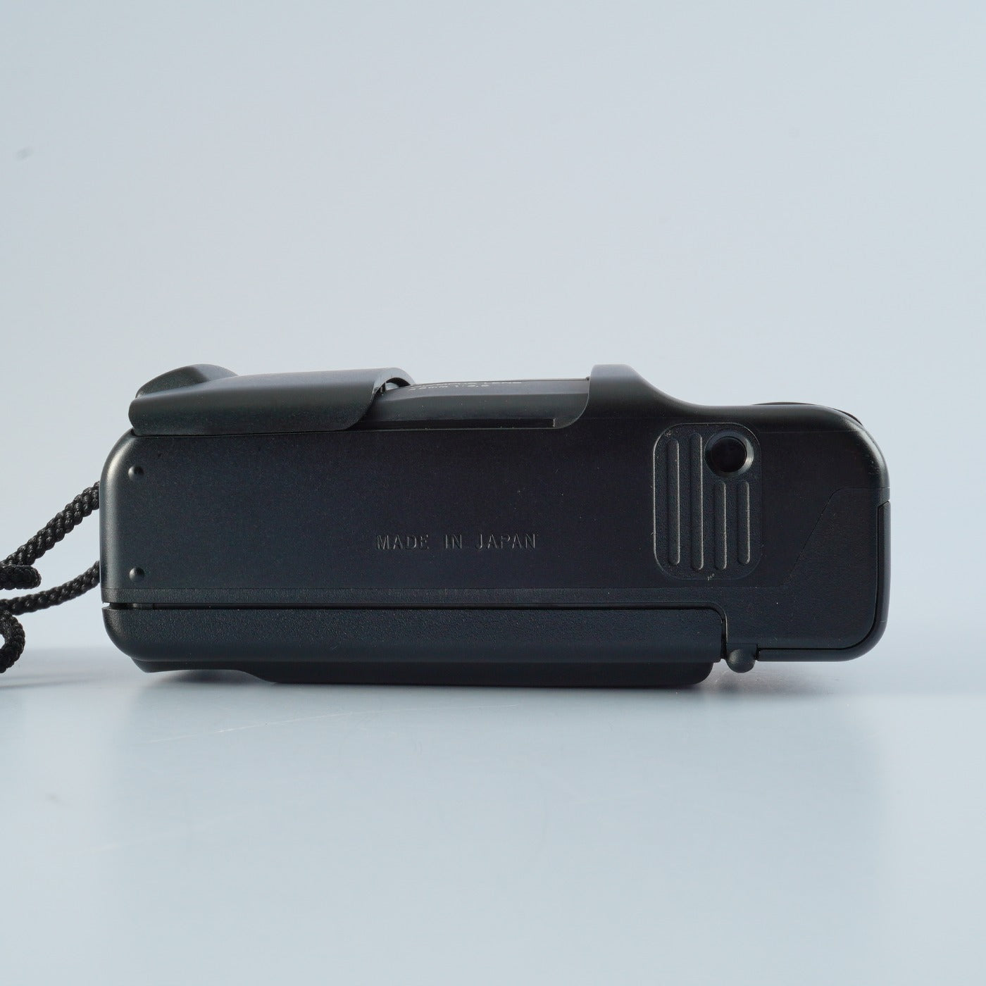 OLYMPUS AM-100 QUARTZDATE コンパクトフィルムカメラ