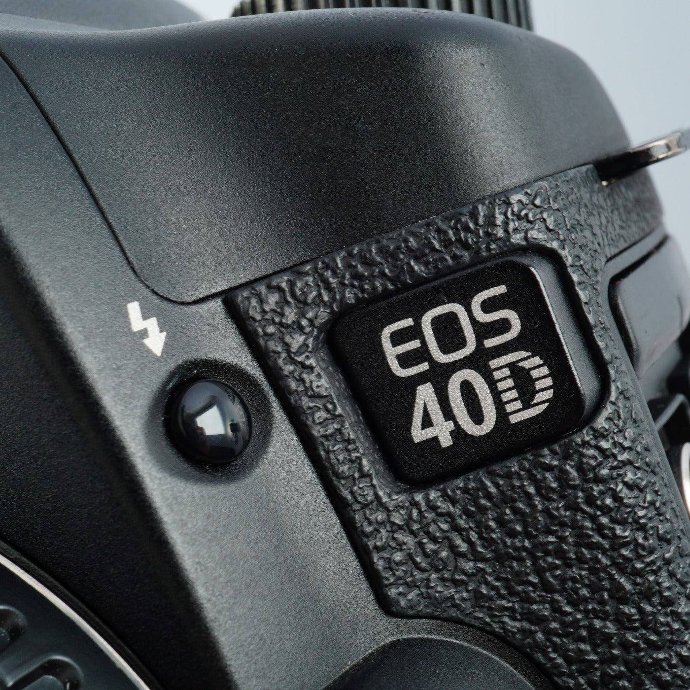 Canon EOS 40D + EF-S 18-55mm F/3.5-5.6 IS Ⅱ + CF 2GB デジタル一眼レフカメラ