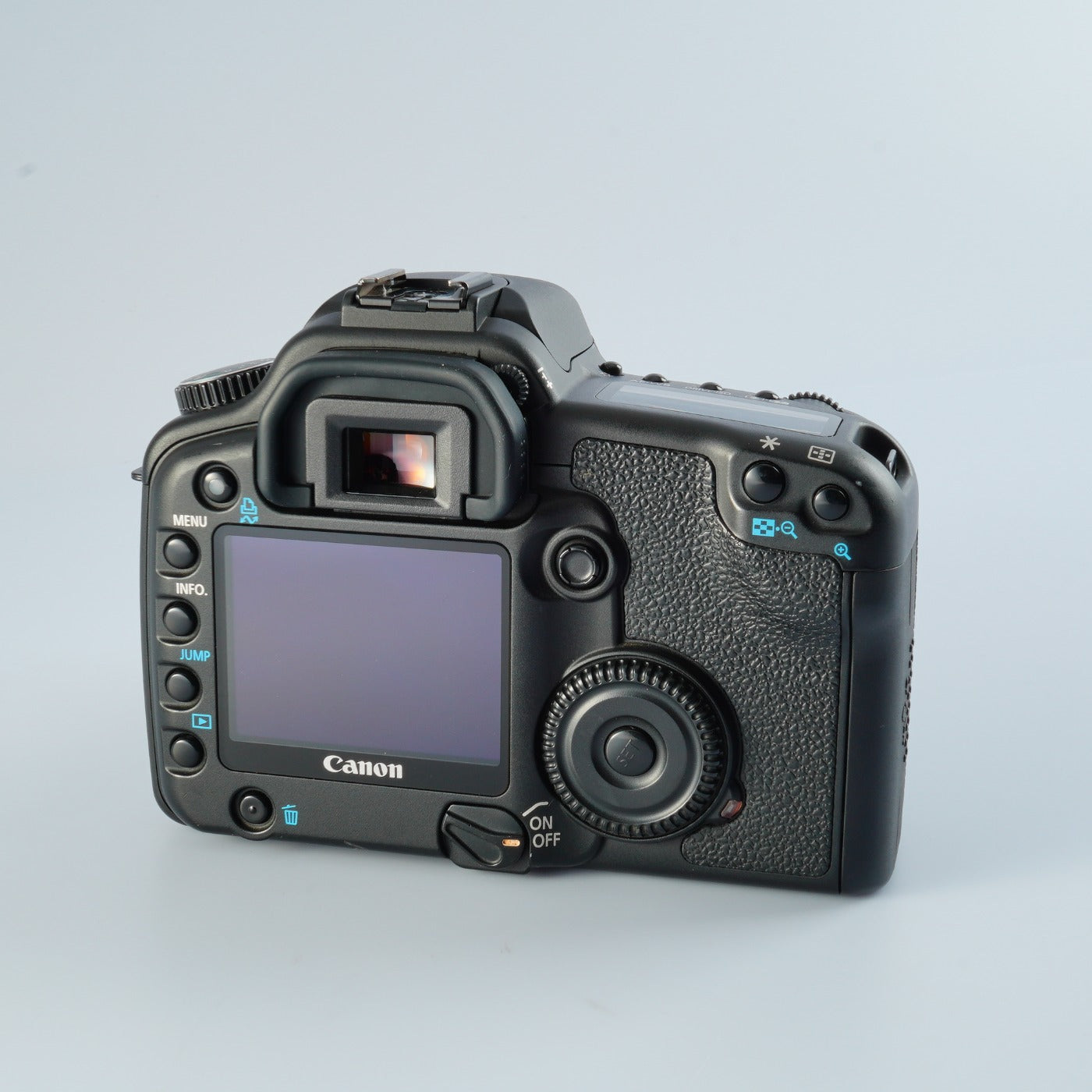 Canon EOS 30D + EF-S 18-55mm F/3.5-5.6 IS Ⅱ + CF 1GB デジタル一眼レフカメラ