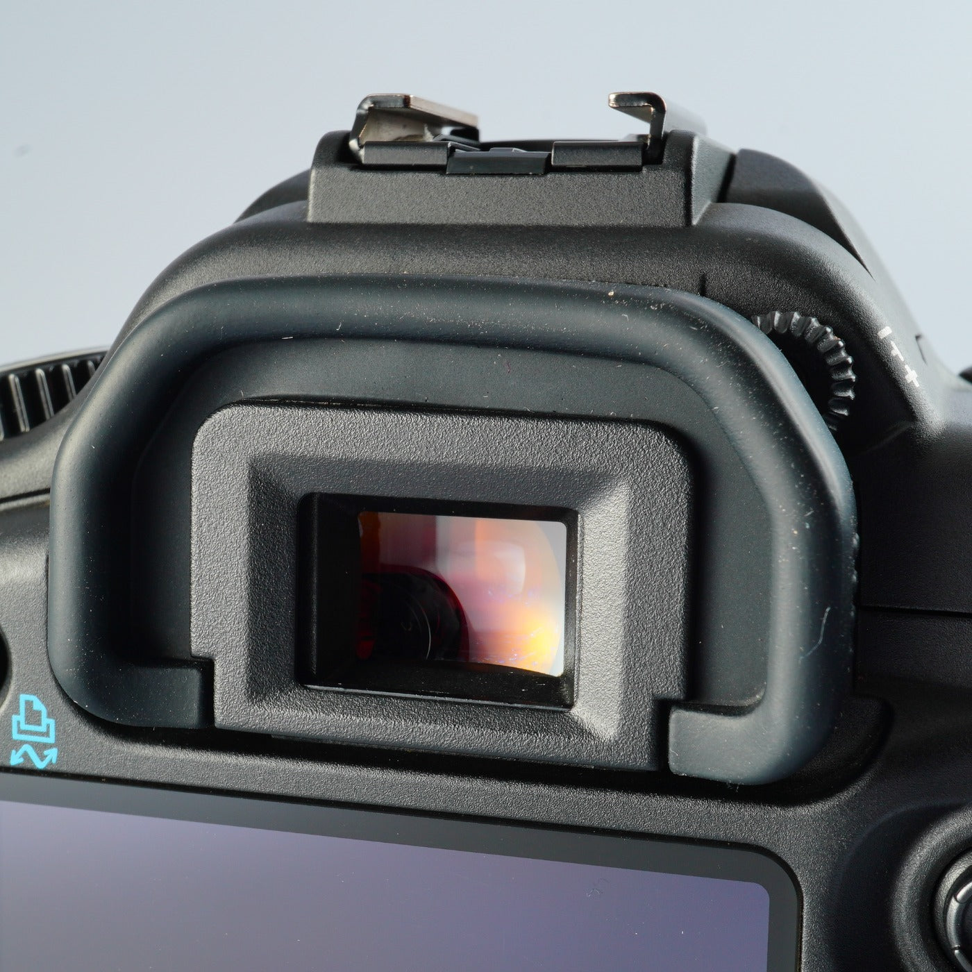 Canon EOS 30D + EF-S 18-55mm F/3.5-5.6 IS Ⅱ + CF 1GB デジタル一眼レフカメラ