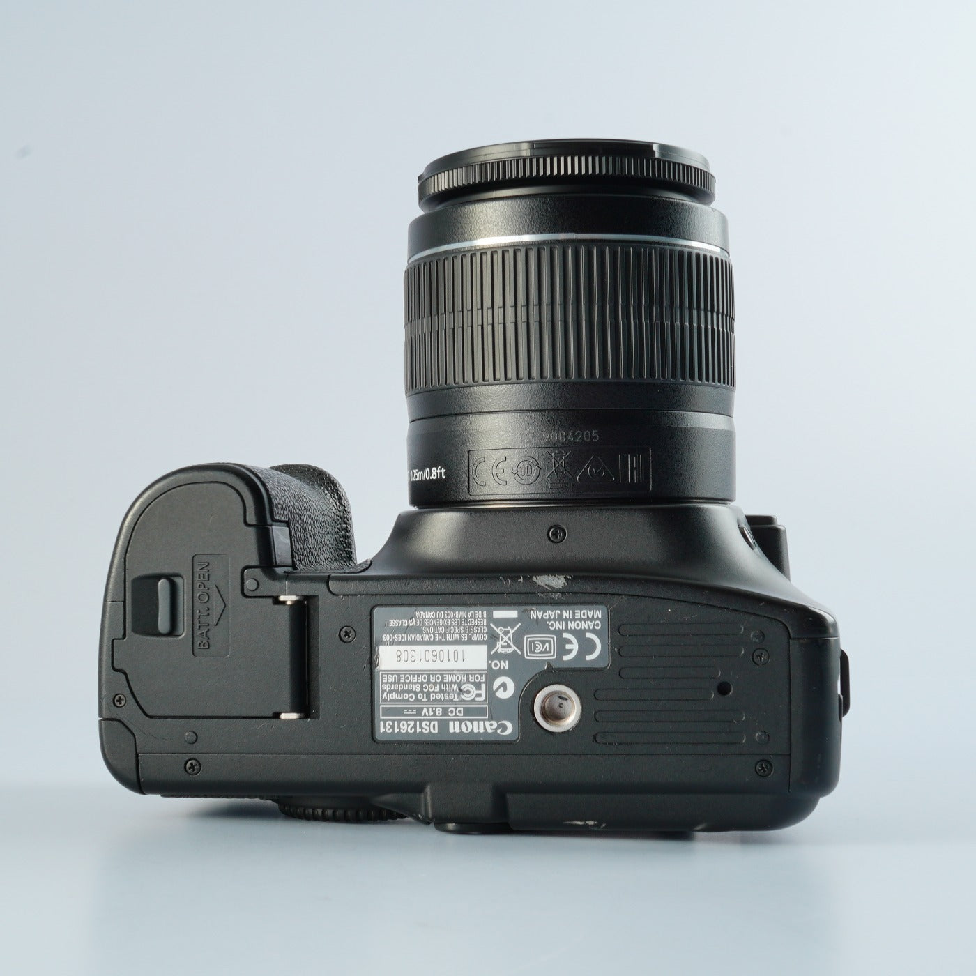 Canon EOS 30D + EF-S 18-55mm F/3.5-5.6 IS Ⅱ + CF 1GB デジタル一眼レフカメラ