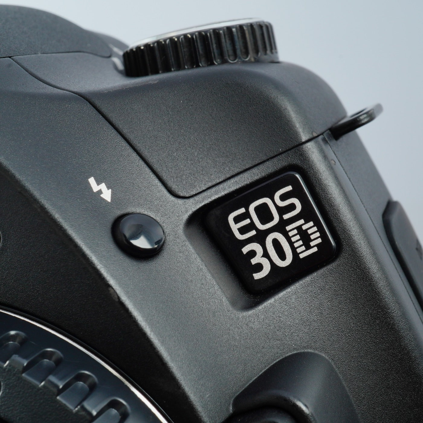 Canon EOS 30D + EF-S 18-55mm F/3.5-5.6 IS Ⅱ デジタル一眼レフカメラ
