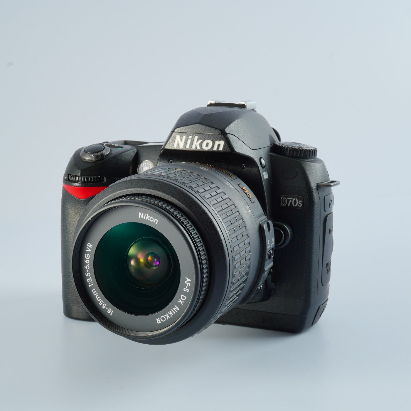 Nikon D70s + AF-S DX NIKKOR 18-55mm F/3.5-5.6 G VR デジタル一眼レフカメラ
