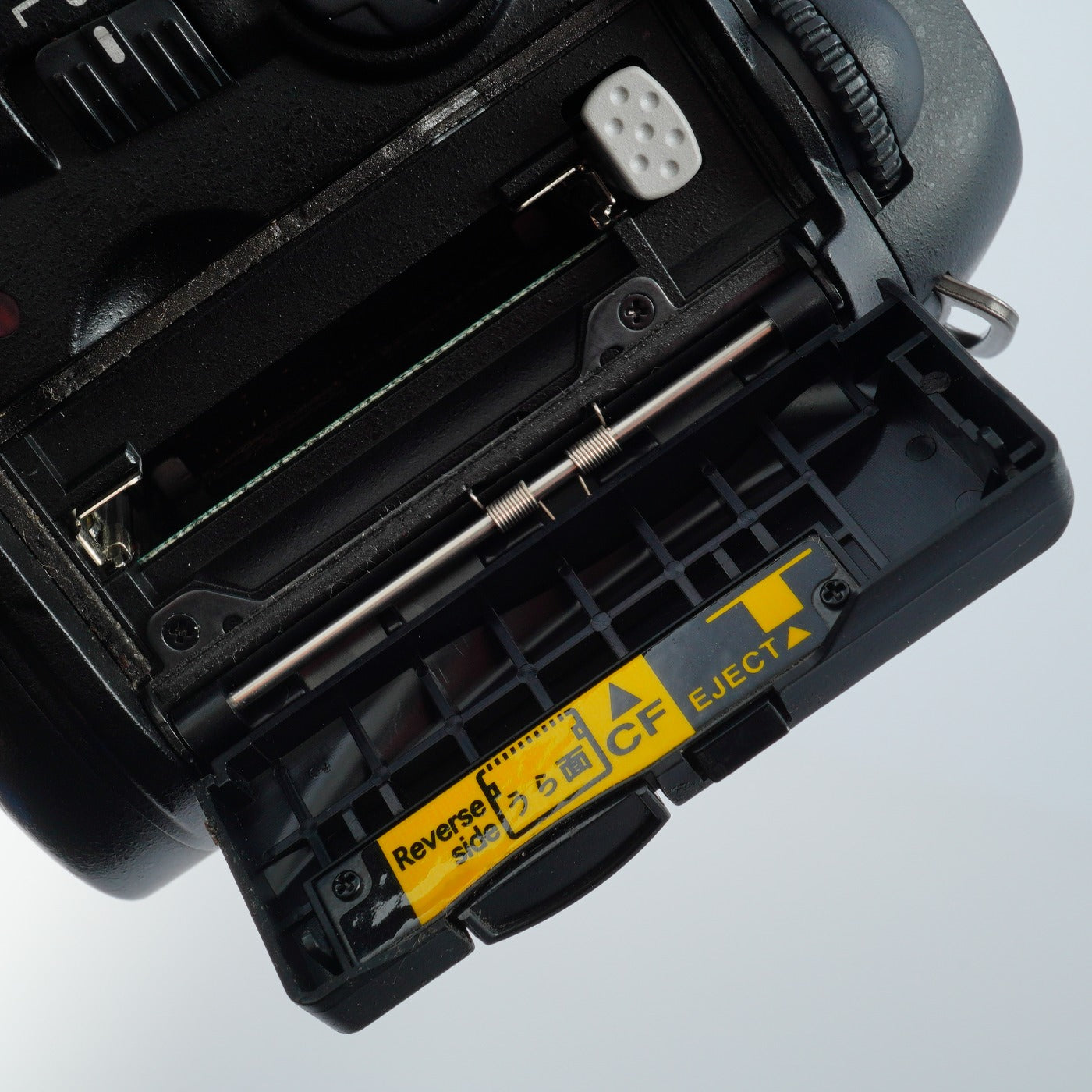 Nikon D70s + AF-S DX NIKKOR 18-55mm F/3.5-5.6 G VR デジタル一眼レフカメラ
