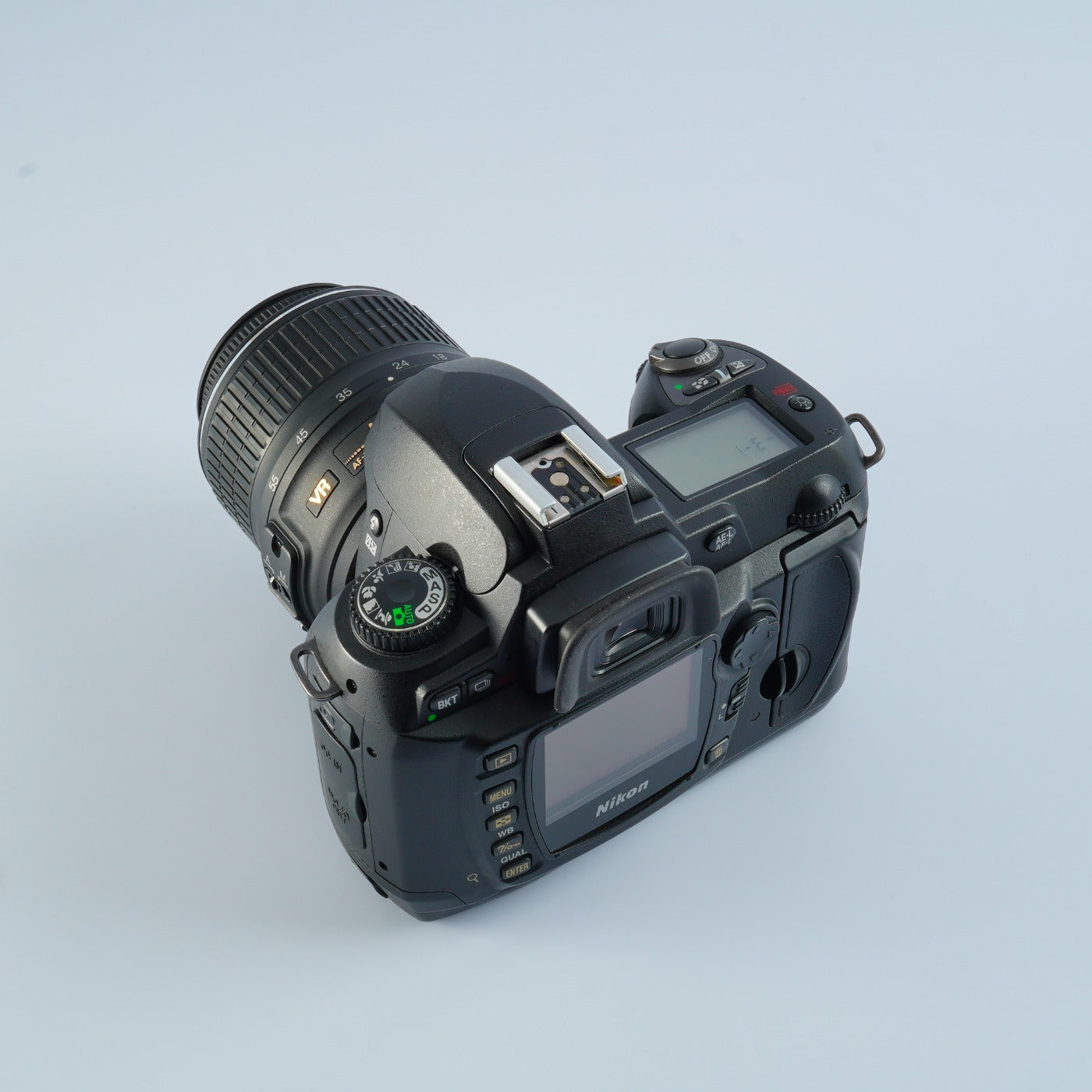 Nikon D70s + AF-S DX NIKKOR 18-55mm F/3.5-5.6 G VR デジタル一眼レフカメラ