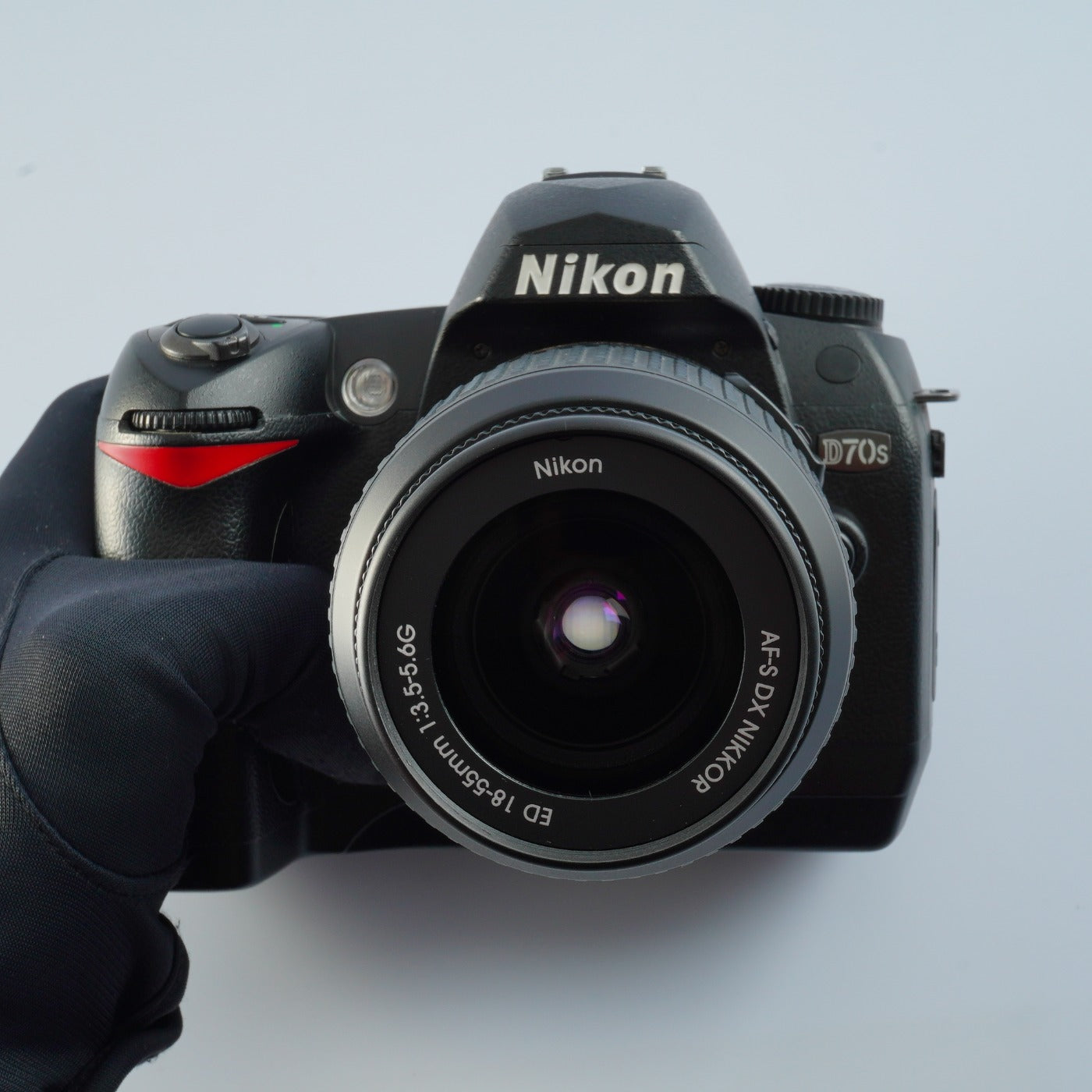 Nikon D70s + AF‑S DX Zoom Nikkor 18‑55mm F/3.5‑5.6 G ED デジタル一眼レフカメラ
