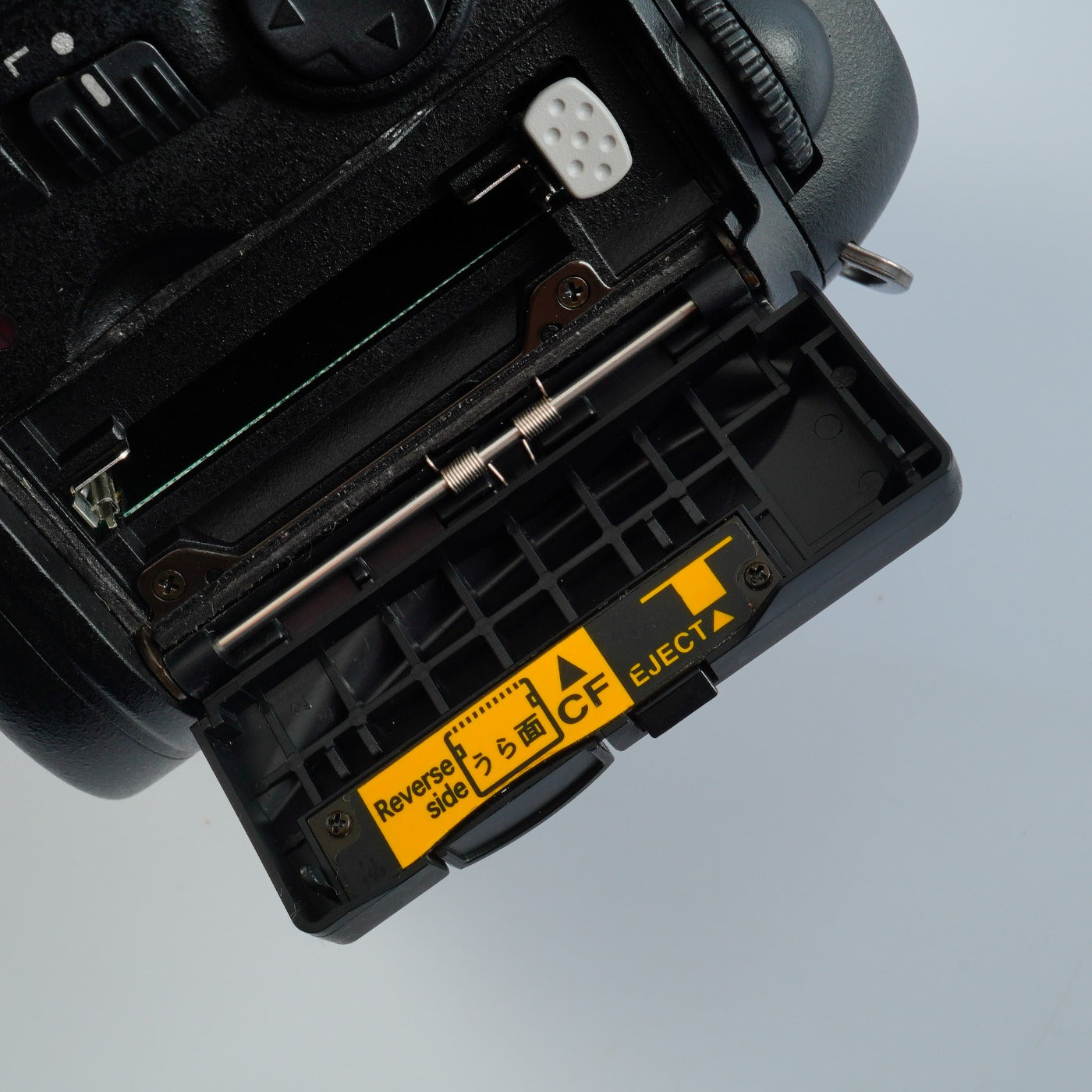 Nikon D70s + AF‑S DX Zoom Nikkor 18‑55mm F/3.5‑5.6 G ED デジタル一眼レフカメラ